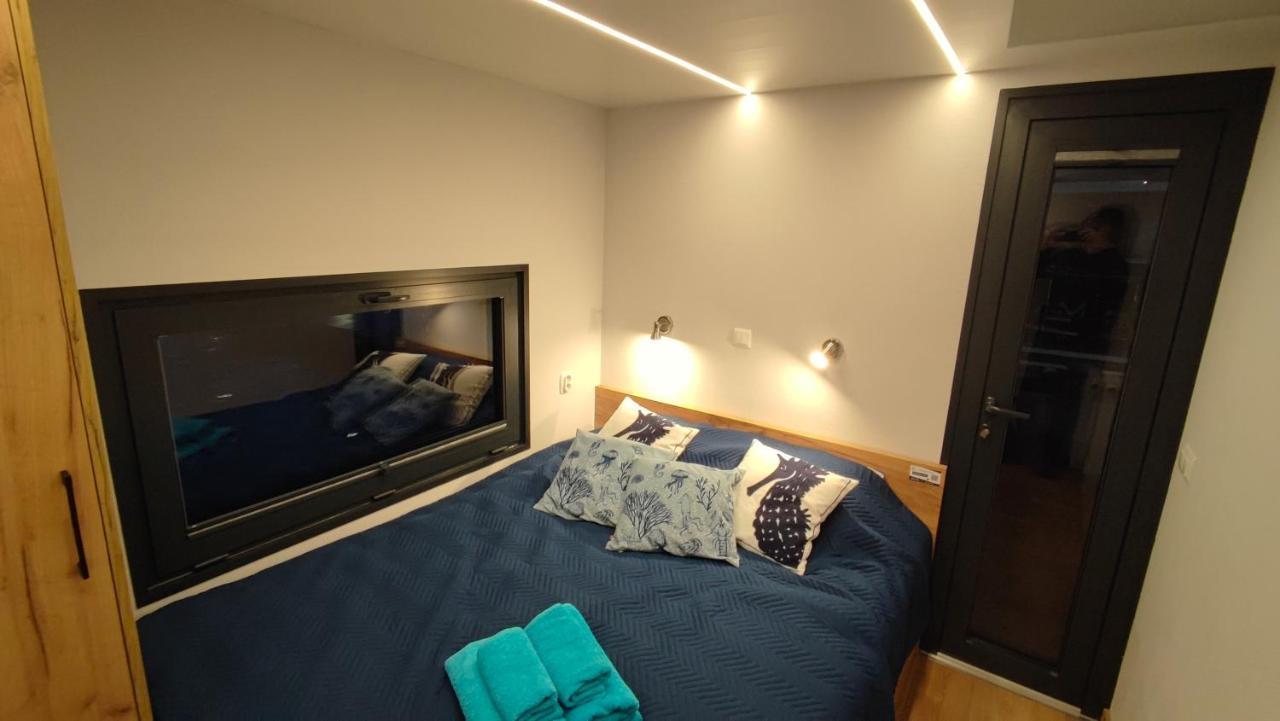 Houseboat Water King Apartament Plywajacy Dom Na Wodzie, 7 Os 브로츠와프 외부 사진